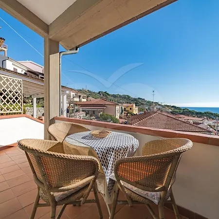 Apartment La Rondine Su - Goelba