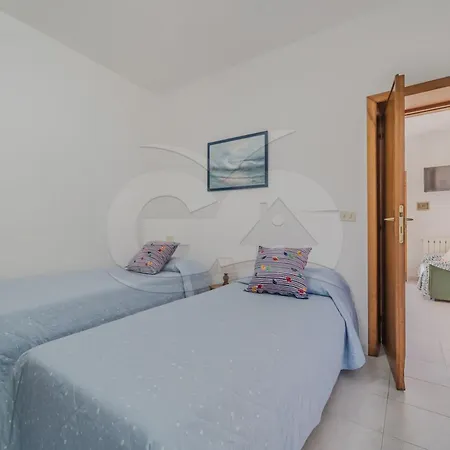 La Rondine Su - Goelba Apartment Seccheto