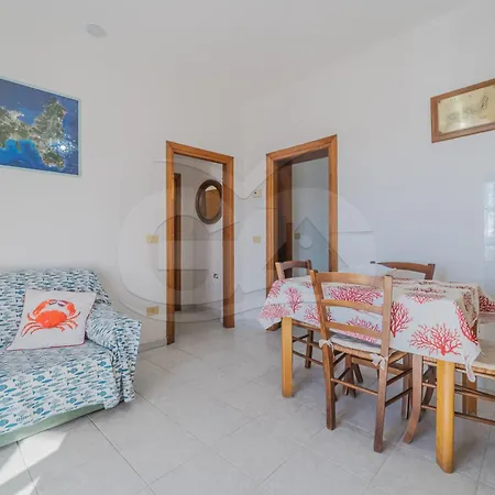 La Rondine Su - Goelba Apartment *