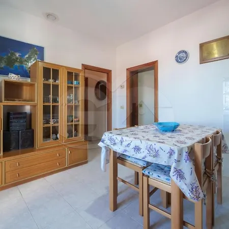 Daire La Rondine Su - Goelba